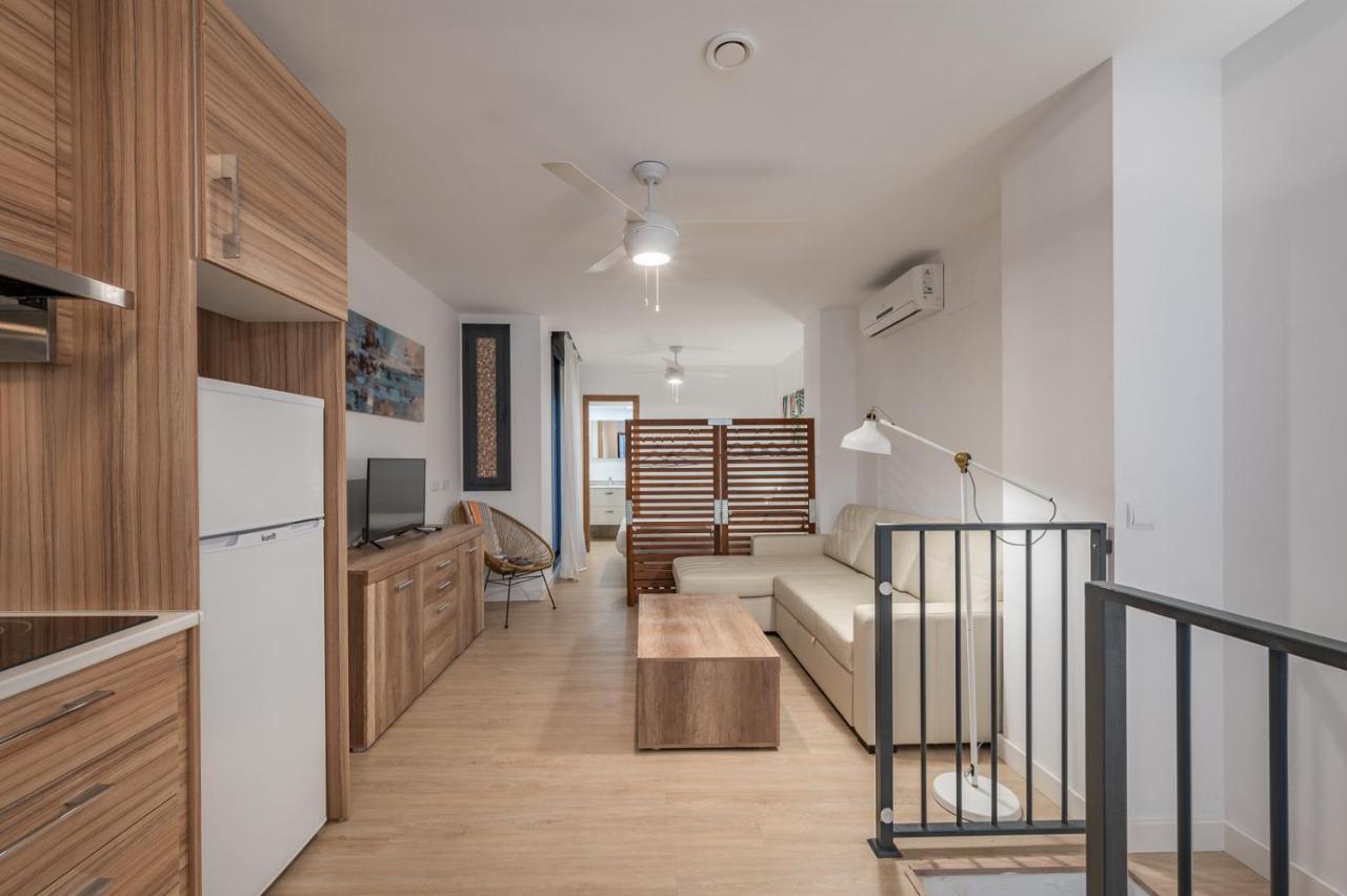 Suite Homes Parras Duplex Малага Экстерьер фото