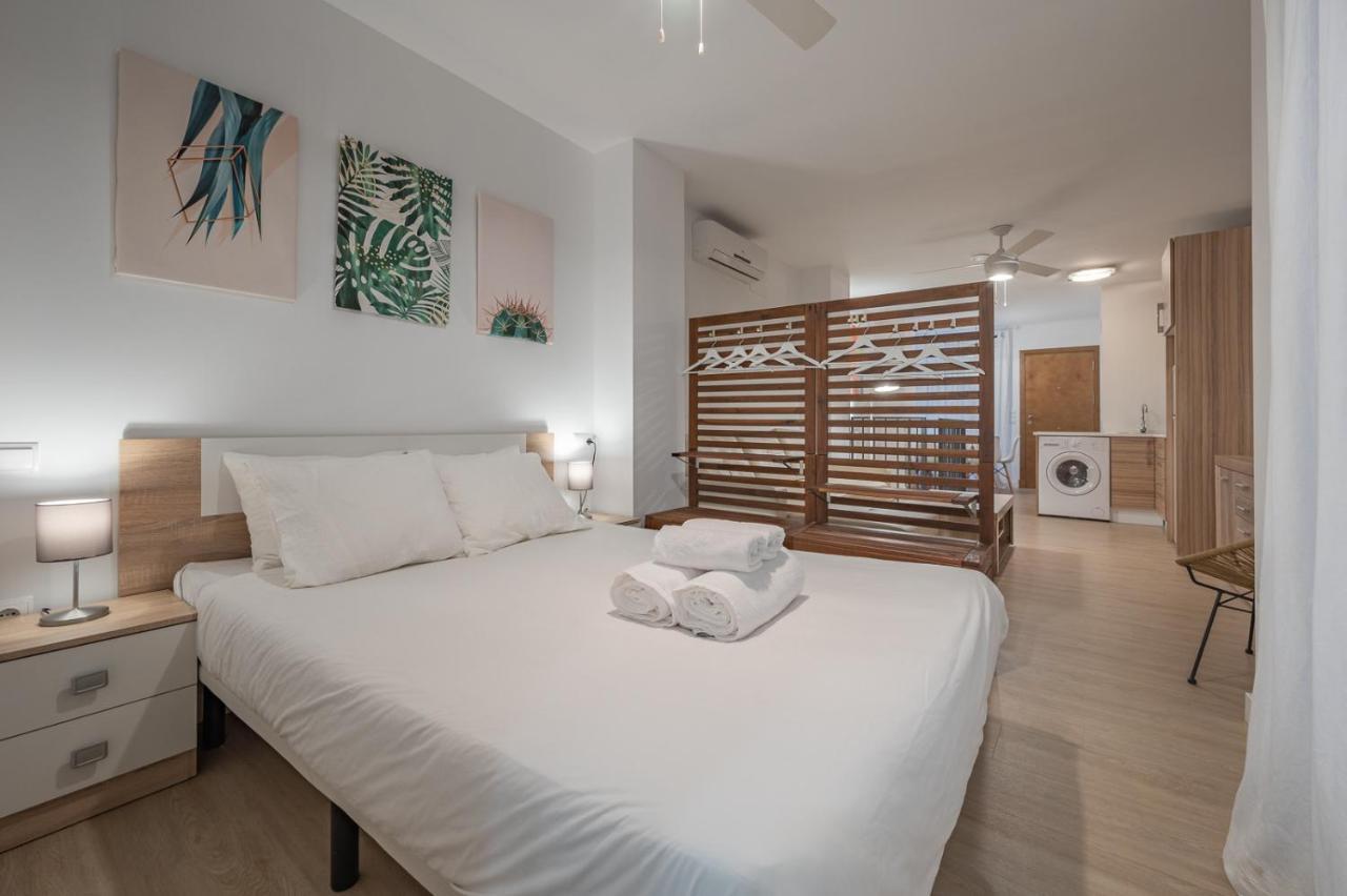 Suite Homes Parras Duplex Малага Экстерьер фото